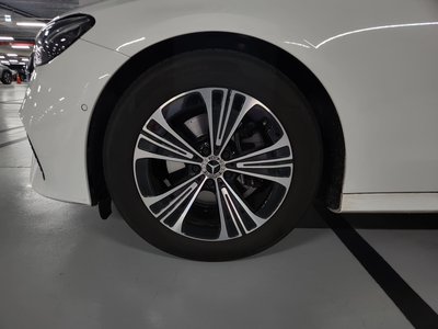 MERCEDES-BENZ E-CLASS - 3