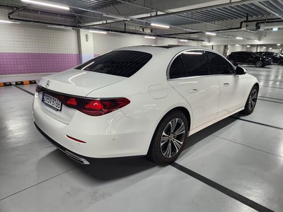 MERCEDES-BENZ E-CLASS - 8