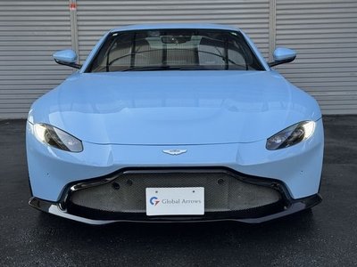 ASTON MARTIN VANTAGE - 4