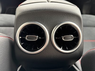2025 Mercedes-BENZ GLB — миниатюра 36