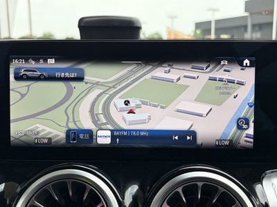 2025 Mercedes-BENZ GLB — миниатюра 13