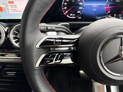 2025 Mercedes-BENZ GLB — миниатюра 28