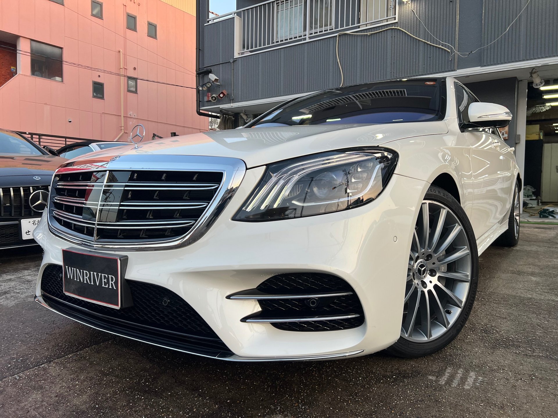 MERCEDES-BENZ S-CLASS - View 1