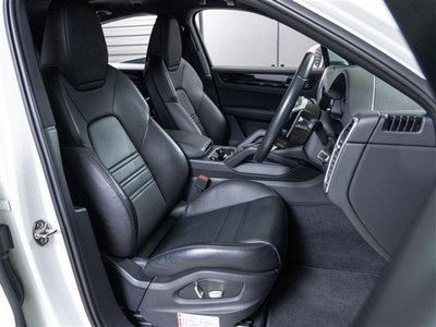 PORSCHE CAYENNE - 10