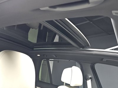 صورة مصغرة 24 لـ 2025 BMW X5