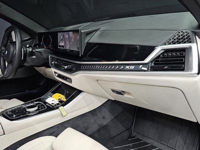 صورة مصغرة 29 لـ 2025 BMW X5