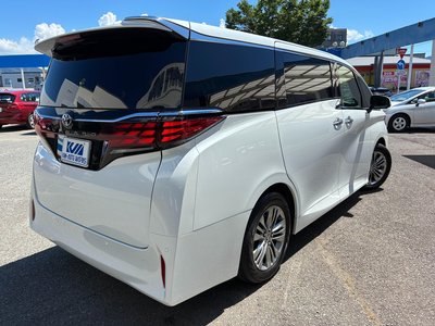 2025 Toyota ALPHARD 照片 3