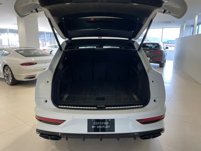 BENTLEY BENTAYGA - 6