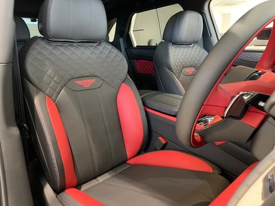 BENTLEY BENTAYGA - 10