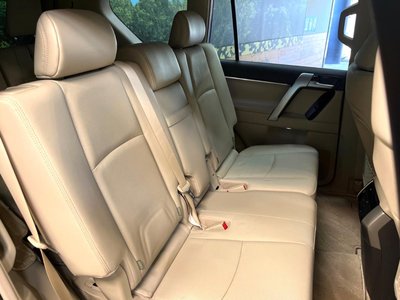 TOYOTA LAND CRUISER PRADO - 9
