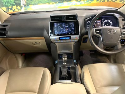 TOYOTA LAND CRUISER PRADO - 2