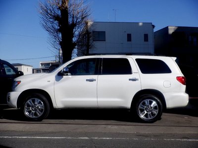 TOYOTA SEQUOIA - 2