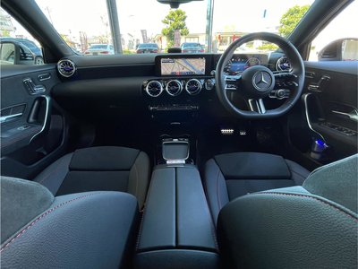 MERCEDES-BENZ A-CLASS - 8