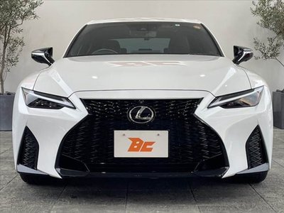 LEXUS IS - 9