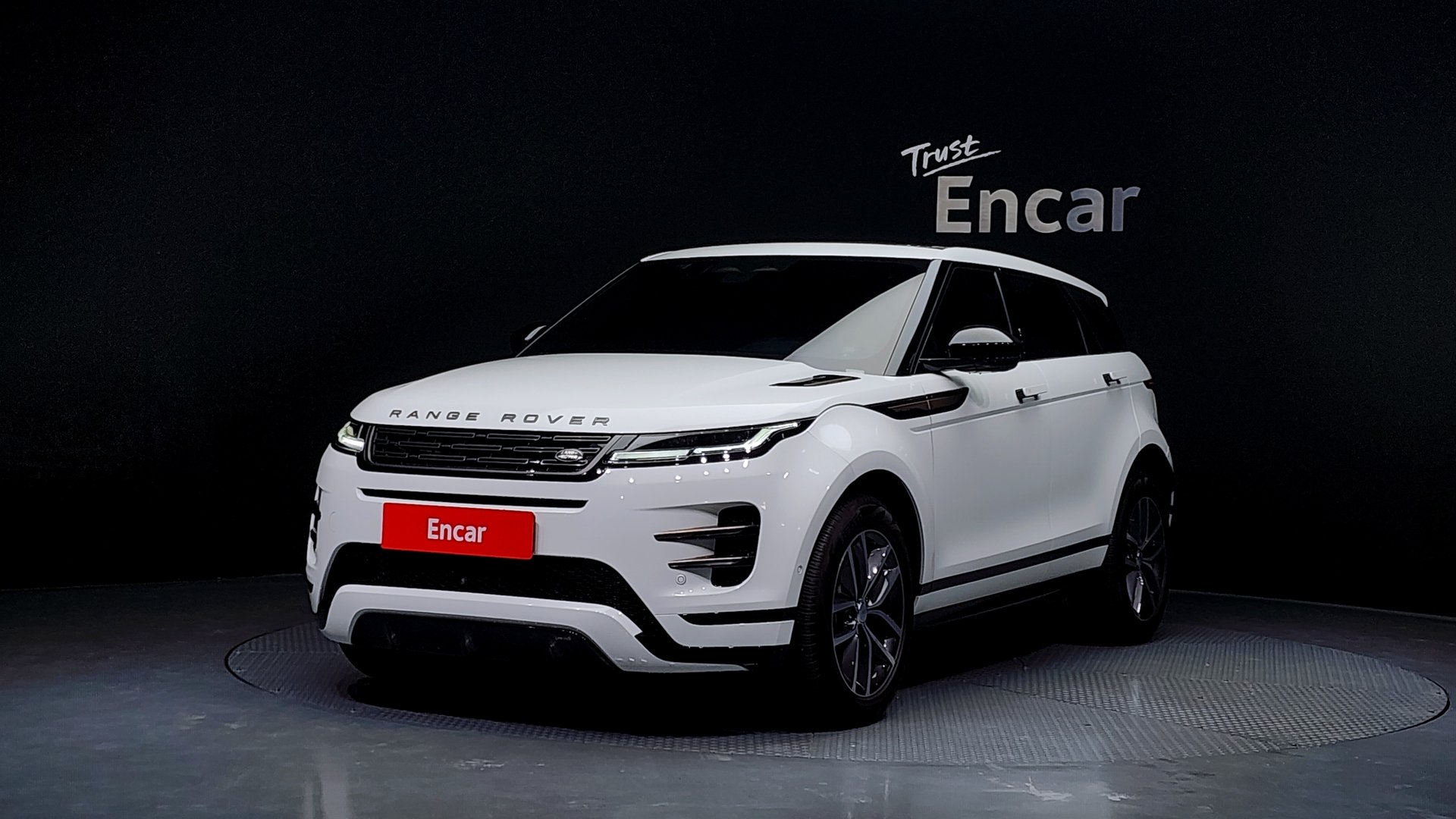 LAND ROVER RANGE ROVER EVOQUE - View 1