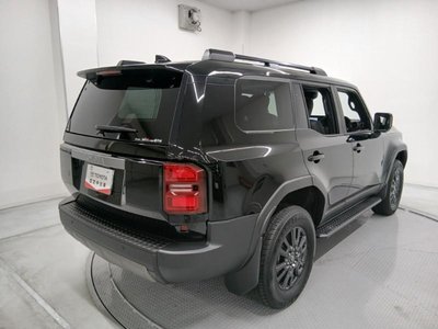 صورة 5 لـ 2024 Toyota LAND CRUISER 250