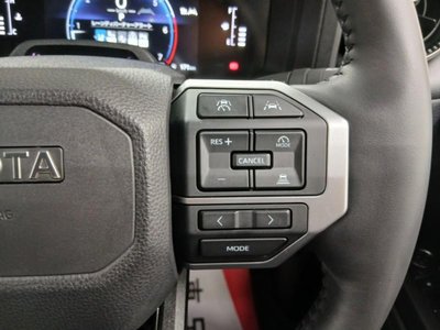 صورة مصغرة 33 لـ 2024 Toyota LAND CRUISER 250