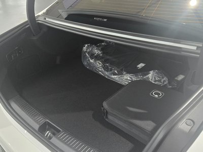 2026 Mercedes-BENZ E-CLASS photo 10