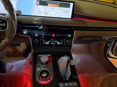 2025 Genesis G80 (RG3) — миниатюра 13