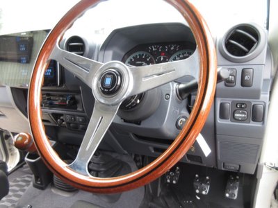 صورة مصغرة 45 لـ 2015 Toyota LAND CRUISER 70