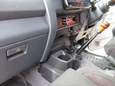 صورة مصغرة 39 لـ 2015 Toyota LAND CRUISER 70