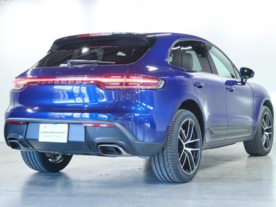 PORSCHE MACAN - 8