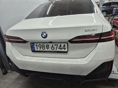 صورة 2 لـ 2025 BMW 5 SERIES