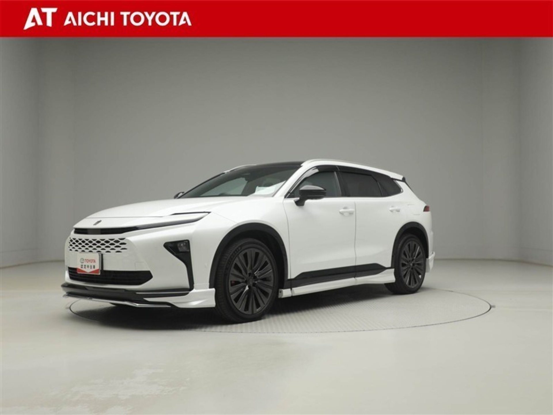 TOYOTA CROWN ESTATE - View 1