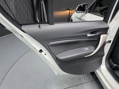 2018 BMW 1 SERIES thumbnail 15