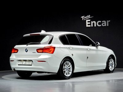 2018 BMW 1 SERIES photo 4