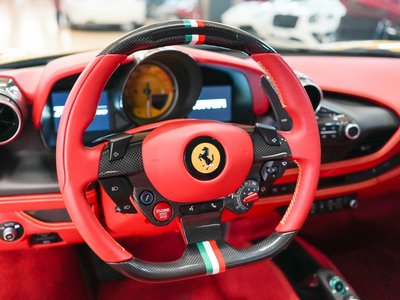 FERRARI F8 TRIBUTO - 5