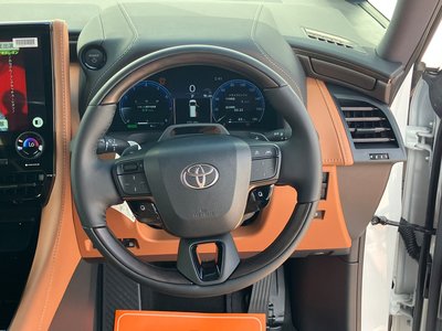 2026 Toyota VELLFIRE — миниатюра 15