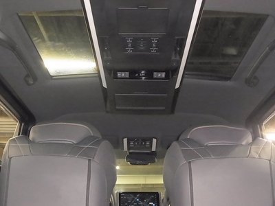 TOYOTA VELLFIRE - 2