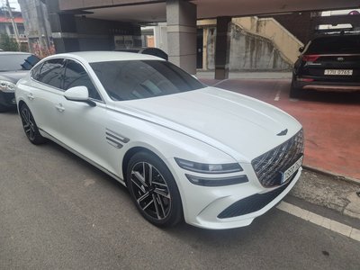 GENESIS G80 (RG3) - 1