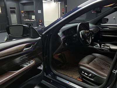 BMW 6 SERIES GT - 10