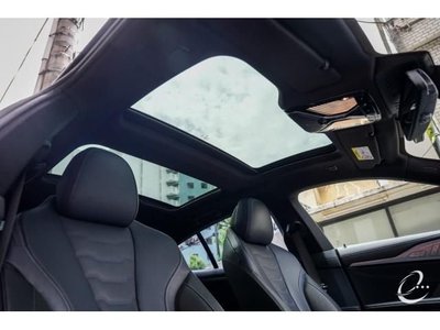 BMW 8 SERIES - 4