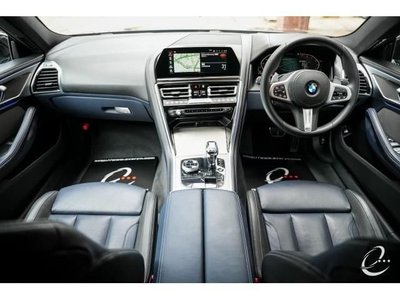 BMW 8 SERIES - 3