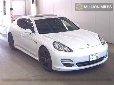 PORSCHE PANAMERA - 1