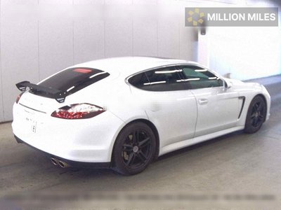 PORSCHE PANAMERA - 5