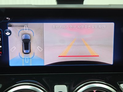 2025 Mercedes-BENZ EQA thumbnail 18