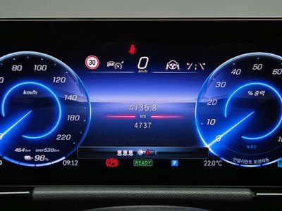 صورة 8 لـ 2025 Mercedes-BENZ EQA