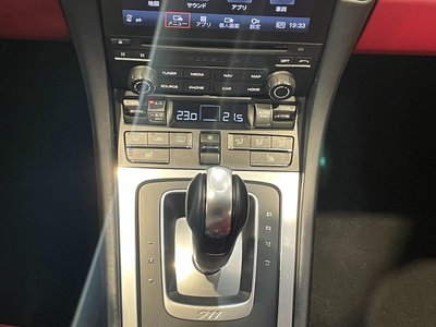 صورة مصغرة 30 لـ 2016 Porsche 911
