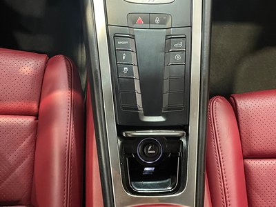 صورة مصغرة 32 لـ 2016 Porsche 911