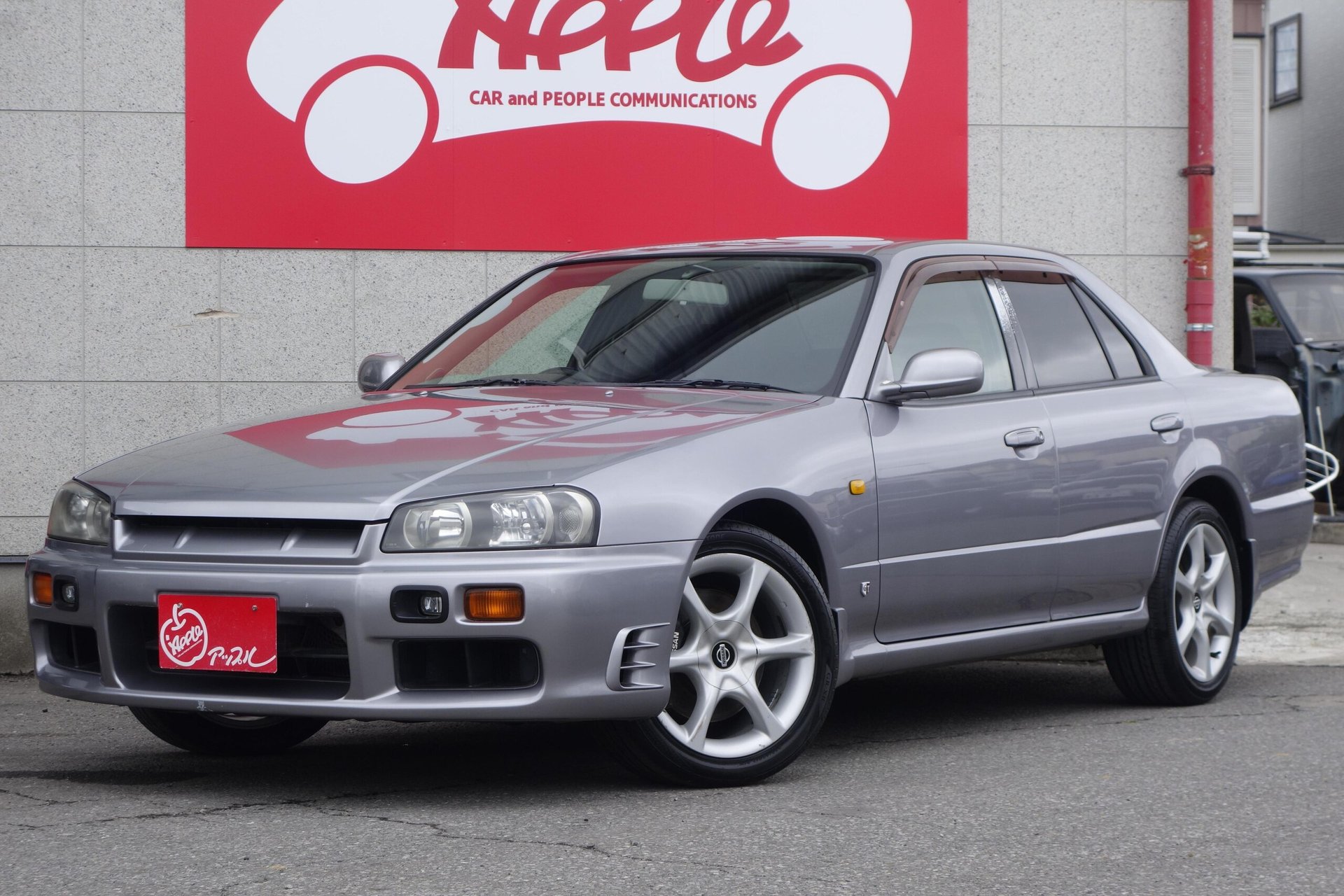 NISSAN SKYLINE - View 1
