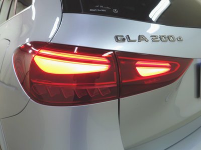 MERCEDES-BENZ GLA - 5