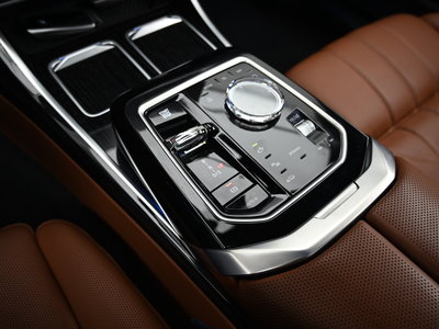 BMW 7 SERIES - 9