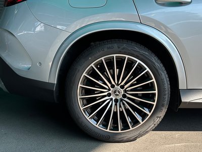 صورة 9 لـ 2025 Mercedes-BENZ GLC