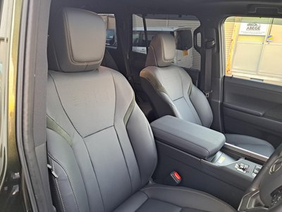 صورة مصغرة 16 لـ 2025 Lexus GX