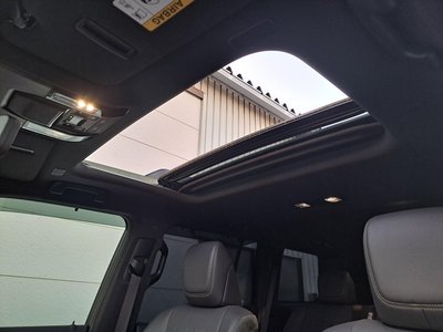 صورة مصغرة 30 لـ 2025 Lexus GX