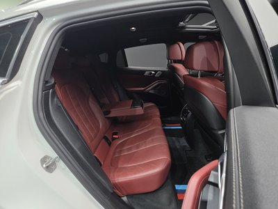 2021 BMW X6 — миниатюра 36